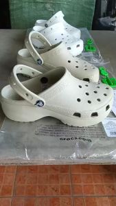 CROCS Classic Platform Clog Crocsรุ่นใหม่ สินค้าพร้อมส่งจากไทย ส้นสูงเด้งๆ 2 นิ้ว นุ่มๆ สำหรับสาวๆ รองเท้าผู้หญิง งานนอก รองเท้าคRoc รองเท้าคRoc ผู้หญิง - Lazada