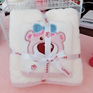 Khăn gấu dâu combo 2 khăn