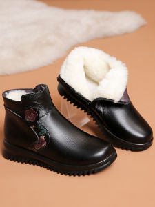 SHIPAILUO | Moms Winter Cotton Shoes Woolen Lined Warm Real Leather Soft Bottom Anti-Slip Short Boots For Middle-Aged And Elderly Women Casual Style Floral Pattern Low Heel Flat Bottom