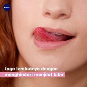 Nivea Lip Balm Original: Melembabkan & Perawatan Intensif Bibir