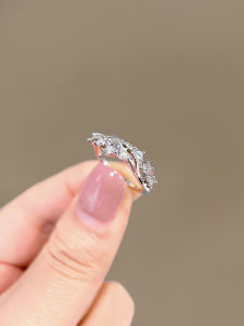 LYNNROMAN | Zircon Shining Unique Open Design Delicate Ring