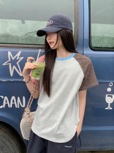 Mixd | Color Block Round Neck Striped T-Shirt