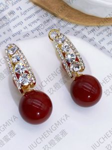 ต่างหูประดับเพชรเทียมเซอร์โคเนียผสมกันเงินและทองแดง เครื่องประดับแฟชั่นสำหรับผู้หญิง เครื่องประดับหูแบบสองทางสำหรับปีใหม่