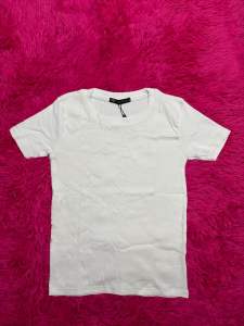 This is a 2/2 Rib cotton premium quality basic fullenth tops. suitable for all weather. ONLY BLACK &WHITE