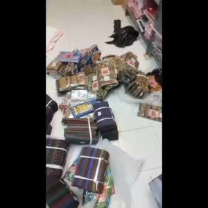 Myanmar longyi . Mya Kyar Phyu longyi box original from Myanmar  Men Pants MYANMAR TRADITIONAL MEN LONGI SLEEVE Lengan