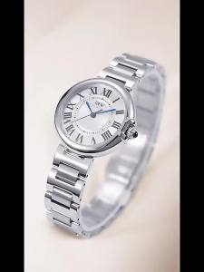 I & W คาร์นิวัลแฟชั่นผู้หญิงนาฬิกาควอตซ์กระจกแซฟไฟร์นาฬิกาผู้หญิงกันน้ำตะขอเกี่ยวผีเสื้อ316L สแตนเลสสายเหล็กสวิตเซอร์แลนด์ผลิตจากสวิตเซอร์แลนด์