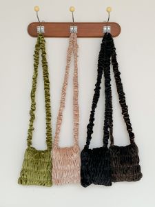 Early Autumn New Ins Style Velvet Texture Folded Single Shoulder Mobile Phone Bag Womens Niche Design Crossbody Small Square Bag