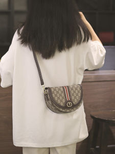 Elegant Womens Mini Saddlebag Fashionable Luxury Compact Autumn Winter Crossbody Bag Stylish Print Design Medium Hardness