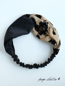 Original Design Wide Edge Crossed Elastic Hairband: A Fresh Out Photography Accessory