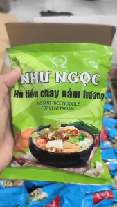 Hủ tiếu chay nấm hương nước dùng thơm ngọt vị nấm sợi dai không chất bảo quản không hàn the an toàn cho sức khỏe chắt lọc sự tinh túy tạo ra tô hủ tiếu nấm hương  thanh ngọt  thơm ngon và hấp dẫn