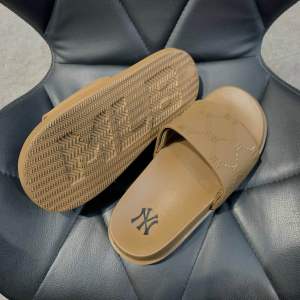 CHÍNH HÃNG - Dép MLB Chunky Mound Dia Monogram New York Yankees - 3ALPAC123