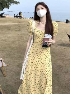 2024 New French Tea Break Yellow Floral Print Summer Long Dress Womens Sweet And Salty Square Collar Split Dress Elegant Style