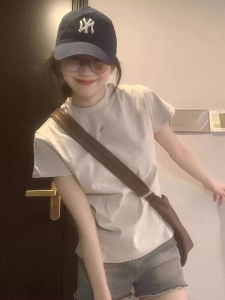 Áo Thun Nữ Tay Ngắn Ôm Vừa Vặn Mùa Hè Dáng Rộng Cổ Tròn Màu Trơn Mặc Trong Quần Áo Công Sở Thường Ngày