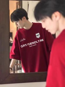 เสื้อยืดแขนสั้นทรงหลวมสไตล์อเมริกันย้อนยุคสำหรับผู้ชายในช่วงฤดูร้อน ทรงหลวม เข้ารูป เสื้อยืดลายรถแข่ง เสื้อยืดคอตตอน 7 ส่วน