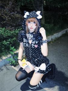 เสื้อแจ็คเก็ตแขนสั้นแขนฟองรูปหัวใจปมผีเสื้อ กางเกงสีเหลืองฤดูร้อน ชุดเด็กผู้หญิง สไตล์หวานๆ น่ารักๆ