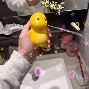 120ml ปืนฉีดน้ำเด็ก รูปแบบของเล่นเด็ก มังกร การ์ตูนน่ารัก สร้างสรรค์จุน้ำได้