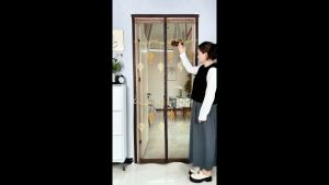 มุ้งแม่เหล็กปักลายสวยงามและม่านประตูกันยุงติดตั้งง่ายมาพร้อมหมุดและเทปสองหน้า ขนาด 90*210ซม./100*210ซม.