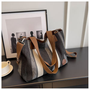 Large Capacity Casual Commuter Tote Bag Womens Shoulder Crossbody Bag for Class And Work Single Strap Korean Style Soft Bag