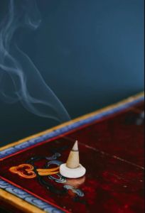 Lotus Natural Cones Incense 印度尼泊尔纯天然塔香上拱 Sandal Lemongrass Myrrh Geranium White Sage Patchouli Pola Santo