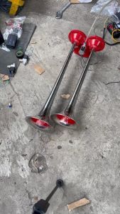 Bộ còi hơi ô tô THÁI LAN còi hơi 2 loa đỏ. Điện 12v và 24v dùng chung