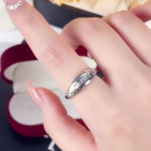Huitan Simple Style Ring for Mom Aesthetic Engraved Flower Design Versatile Trendy Accessories Metal Mothers Day Jewelry Gift