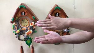 Đồng hồ Cuckoo vỗ tay chim hót líu lo