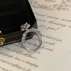 Dormant Volcano Serbian Princess French Vintage Zircon Flower Ring Luxury Niche Design Index Finger Ring Gold Plated Gemstone