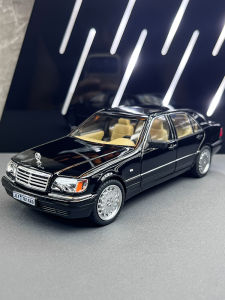 1/24 Scale Alloy Tiger Head Car Model Toy Collectible Male Figurine Shock Absorbing Steering Wheel Decoration Gift