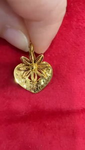 Poh Heng Jewellery 24K Daisy Bliss Pendant in Yellow Gold[Price By Weight]