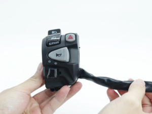 New motorcycle handle switch flashing with Pssing lights hazard lights PLug horn warning lights