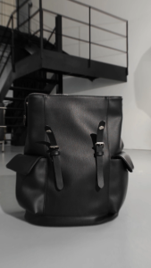 Leonardo Balo Nam Alvin Da Microfiber Cao Cấp Thiết Kế Thời Thượng Ngăn Chứa Rộng Rãi Đựng Vừa Laptop Chống Thấm Nước
