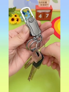 พวงกุญแจ 3in1 หมุนได้360องศา อเนกประสงค์ พวงกุญแจเปิดขวด พวงกุญแจรถยนต์