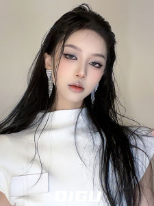 Exaggerated Tassel Zircon Earrings: Dual Wear & Stylish Accessories