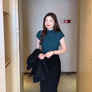 ÁP LEN CỔ CAO VAI HẾN nhiều màu sắc chất len mềm mịn giúp chị em thoải mái lựa chọn