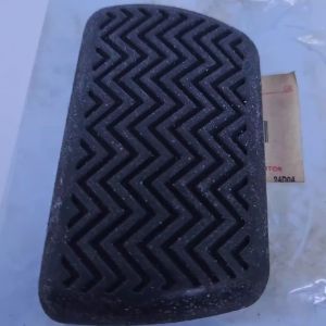 Karet Pedal Rem Toyota Innova Reborn-Hilux-Altis-Fortuner VRZ 47121-02030 ASLI