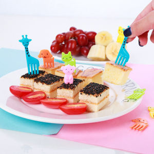 AN 10 pcs/set Garpu Bento Bentuk Kartun/Tusukan Bento Garpu Buah Kue Dessert Motif Lucu Untuk Anak-anak COD