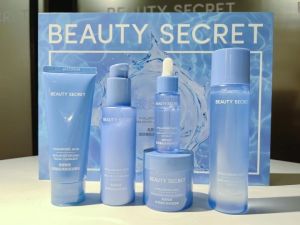 Deep Sea Hydrating Skin Care Set Beauty Secret Moisturizing Repair Sensitive Skin Pore Minimizing Five Piece Set for Pregnant Women