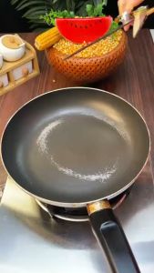 ป๊อบคอน(แบบยกลังมี24กระปุก) กรอบ อร่อย 1กระปุกขนาด 100กรัม