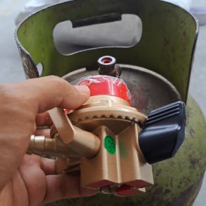REGULATOR GAS LPG ANTI BOCOR W 800 M PREMIUM SET SELANG PERSONALUX SERAT BAJA 1000 PSI FREE KLEM