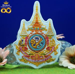 อาร์มปักตรา ร10 ตราสัญลักษณ์ 72 พรรษา เพื่อนสีขาว แบบเย็บติด แบบรีดติด แบบติดตีนตุ๊กแก พร้อมส่ง