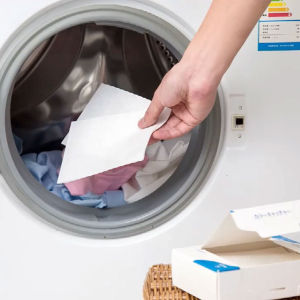 30 Sheets In-Wash Color Catcher Household Laundry Clothes Essential Absorbs Loose Dyes Prevents Discolouration