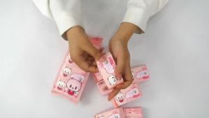 （Setok Siap ID） 64 Lembar Tisu Bayi Mini Tisu Basah Portabel Tisu Basah Sekali Pakai Mulut Tangan