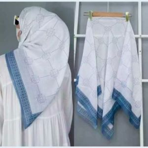 (BEST SELLER) HIJAB KERUDUNG SEGIEMPAT MOTIF TERBARU BAHAN VOAL PREMIUM