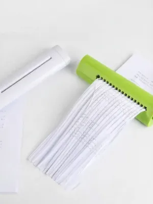 Digio2 | Portable Confidentiality Protection Manual Shredder