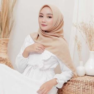 TERMURAH!!! BELLA SQUARE Polycatoon hijab fashion wanita hijab segiempat polos