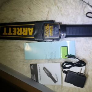 Wordoftech เครื่องตรวจจับโลหะ Metal decector แบบมือถือ เครื่องตรวจโลหะ อุปกรณ์รักษาความปลอดภัย แม่นยำสูง