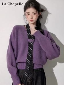 La Chapelle | Áo Sweater Ngắn Cổ V Chấm Bi Nơ Màu Tím Phong Cách Lười