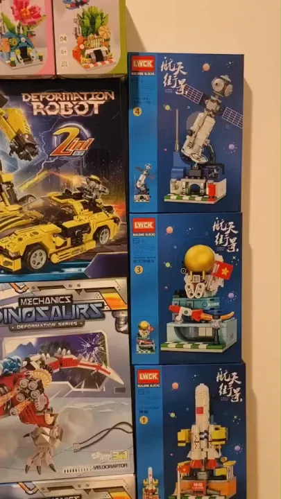 บล็อคและของเล่นตัวต่อ ตัวต่อเลโก้ ของเล่นตัวต่อขนาดใหญ่ บล็อคตัวต่อ ลายรถยนต์ แปลงร่างได้ หุ่นยนต์ สีเหลือง กล่องใหญ่ ของเล่นเด็ก ของขวัญ 