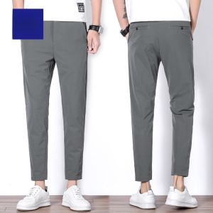 ROMON | กางเกงลำลองผู้ชายผ้าไหมน้ำแข็งบางทรงสลิมฟิตฤดูร้อน 9 นิ้ว แห้งเร็ว กางเกงขายาวทรงเดรสสำหรับธุรกิจ