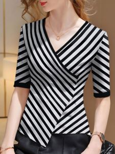 Sokongrui Womens Slim Fit Half Sleeve T-Shirt: Easy to Match V-Neck Summer Stylish Casual Top with Stripes